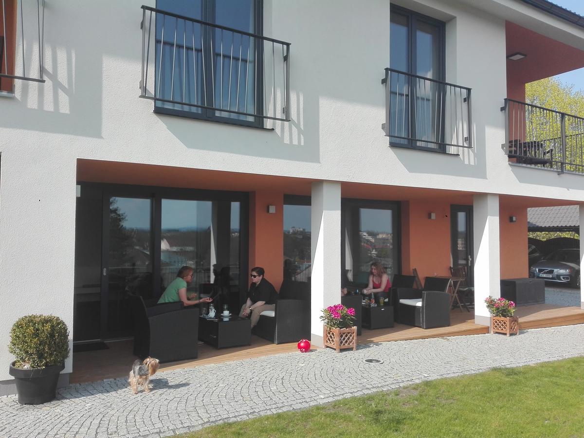 Penzion Cafe Na Svahu Cheb Exterior foto