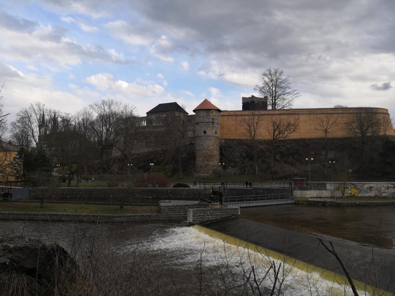 Penzion Cafe Na Svahu Cheb Exterior foto