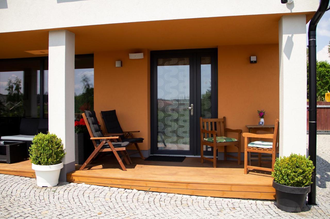 Penzion Cafe Na Svahu Cheb Exterior foto
